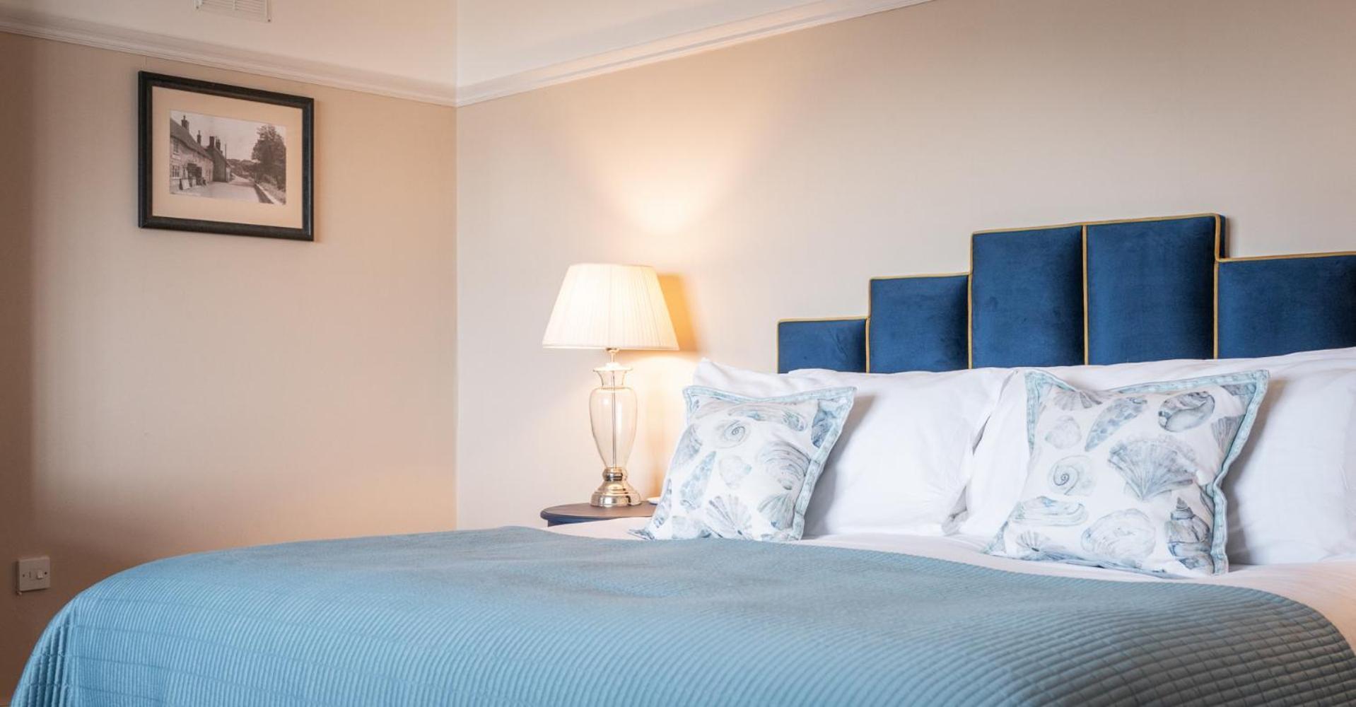 Bridport Arms Hotel Вест-Бэй Номер фото