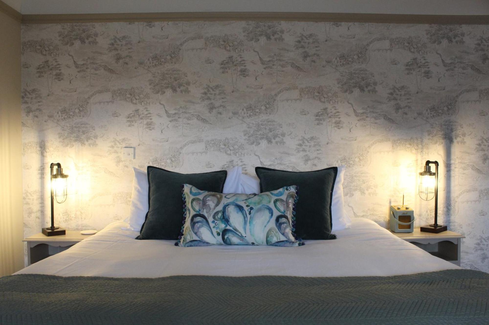 Bridport Arms Hotel Вест-Бэй Номер фото