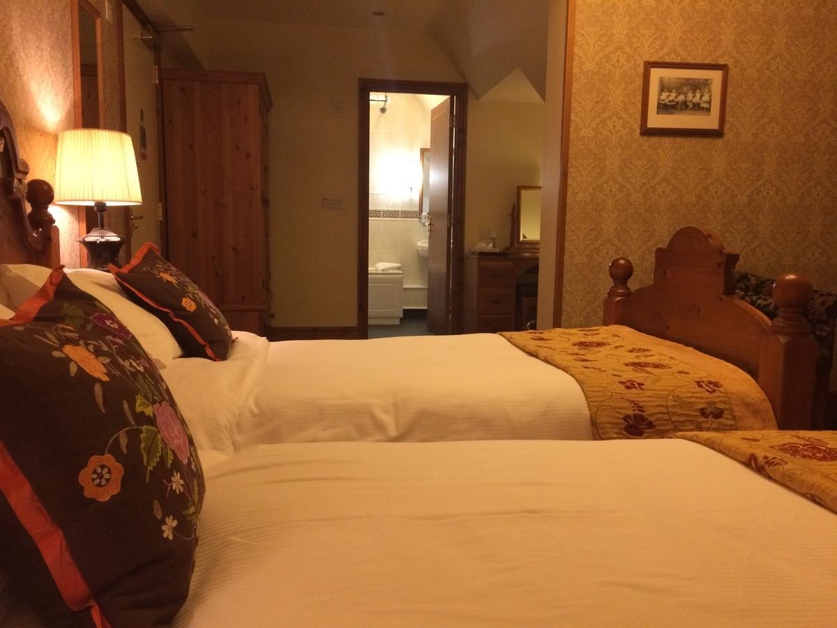 Bridport Arms Hotel Вест-Бэй Экстерьер фото