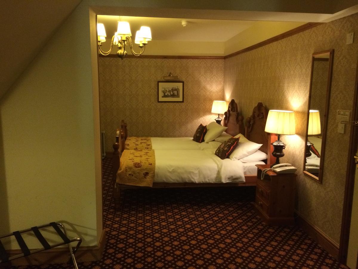 Bridport Arms Hotel Вест-Бэй Экстерьер фото