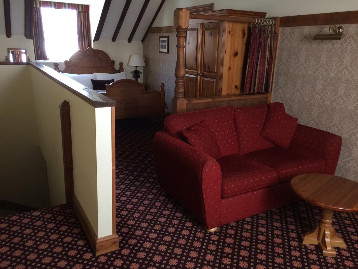 Bridport Arms Hotel Вест-Бэй Экстерьер фото